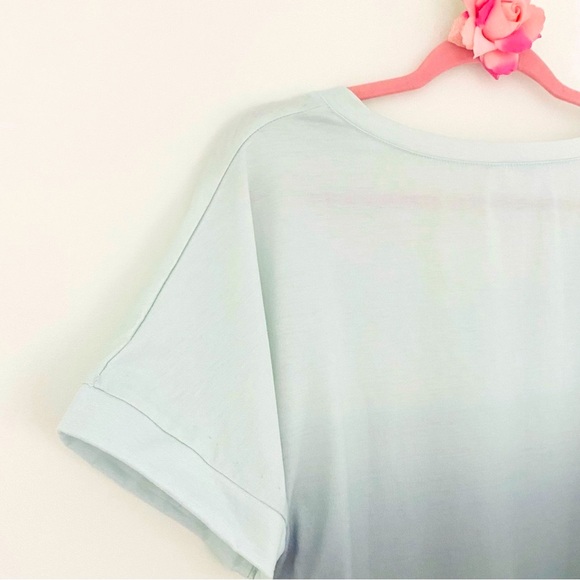 💕Ombre Mint GreenShort Sleeves V-Neck Top SZ L - Picture 6 of 13